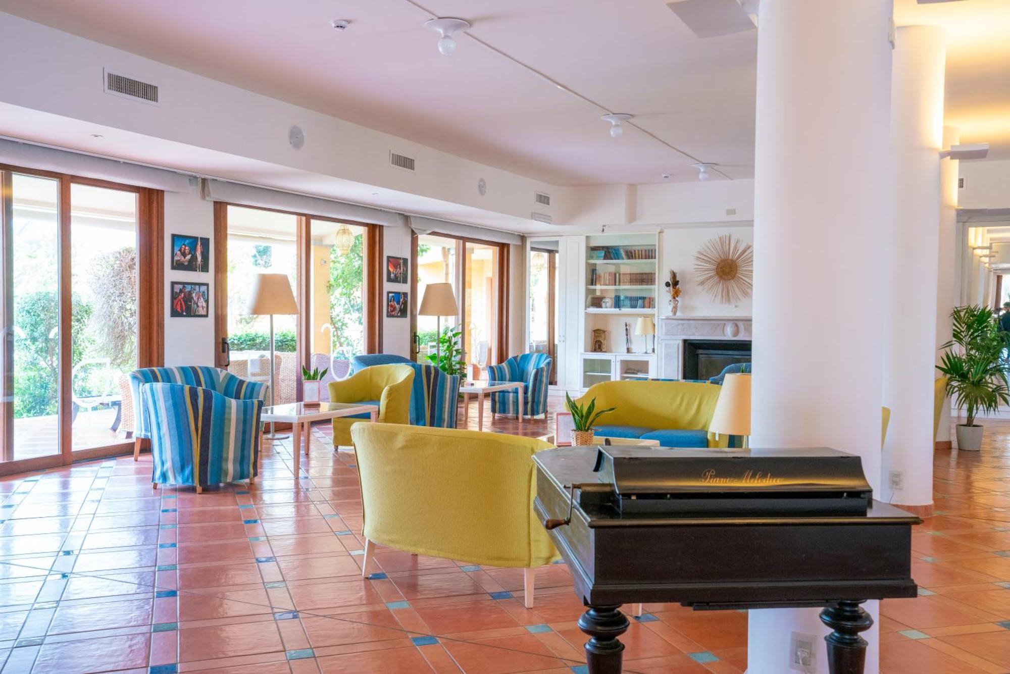 Hotel Santa Gilla Capoterra Eksteriør billede